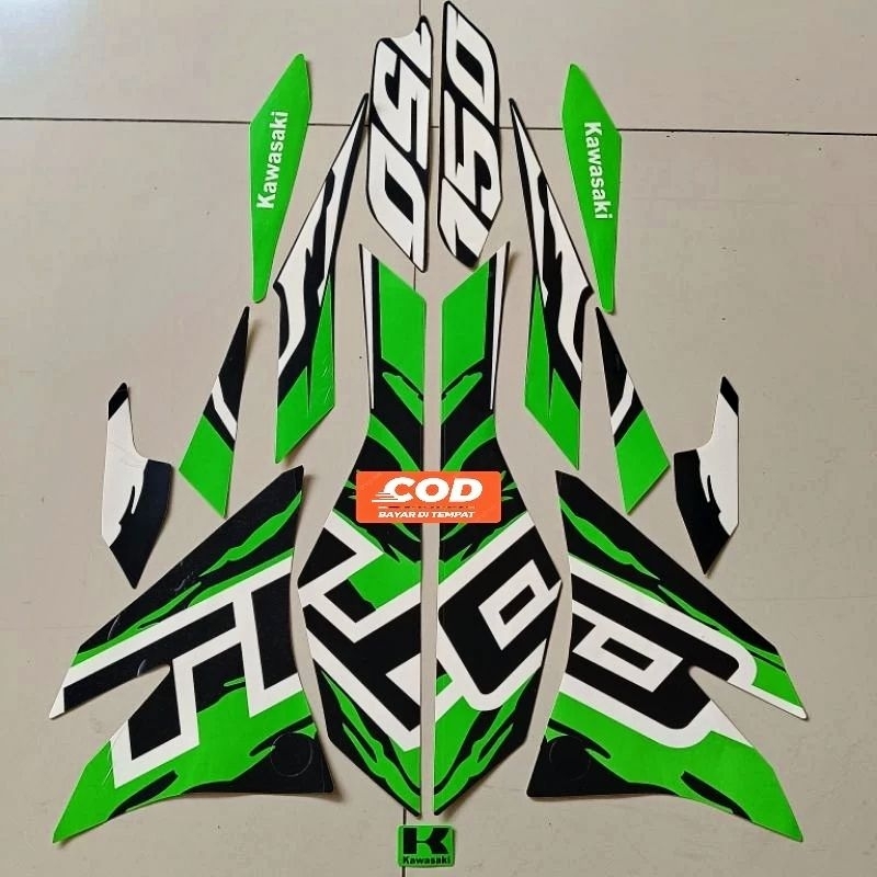 striping sticker standar kawasaki dtracker 2021