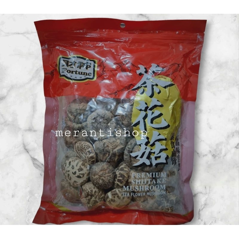 

Jamur Shitake Premium 200gram / Hiuko / Hioko / Hiu Ko / Hioko / Mushroom