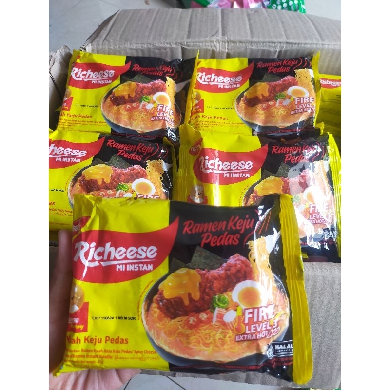 

RICHIEESE RAMEN KEJU