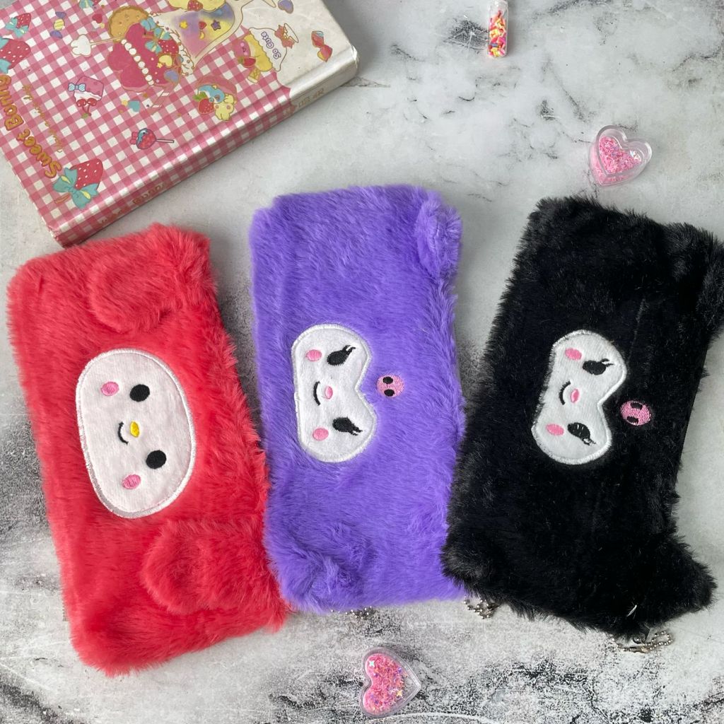 

Tempat Pensil Persegi Panjang Karakter SANRIO Bahan Kain Bludru Halus Bulu-Bulu Tempat Pensil Sanrio Bludru Bulu Lembut Favorit Best Seller Alat Tulis Sekolah Anak Kekinian Kualitas Terbaik Bisa COD