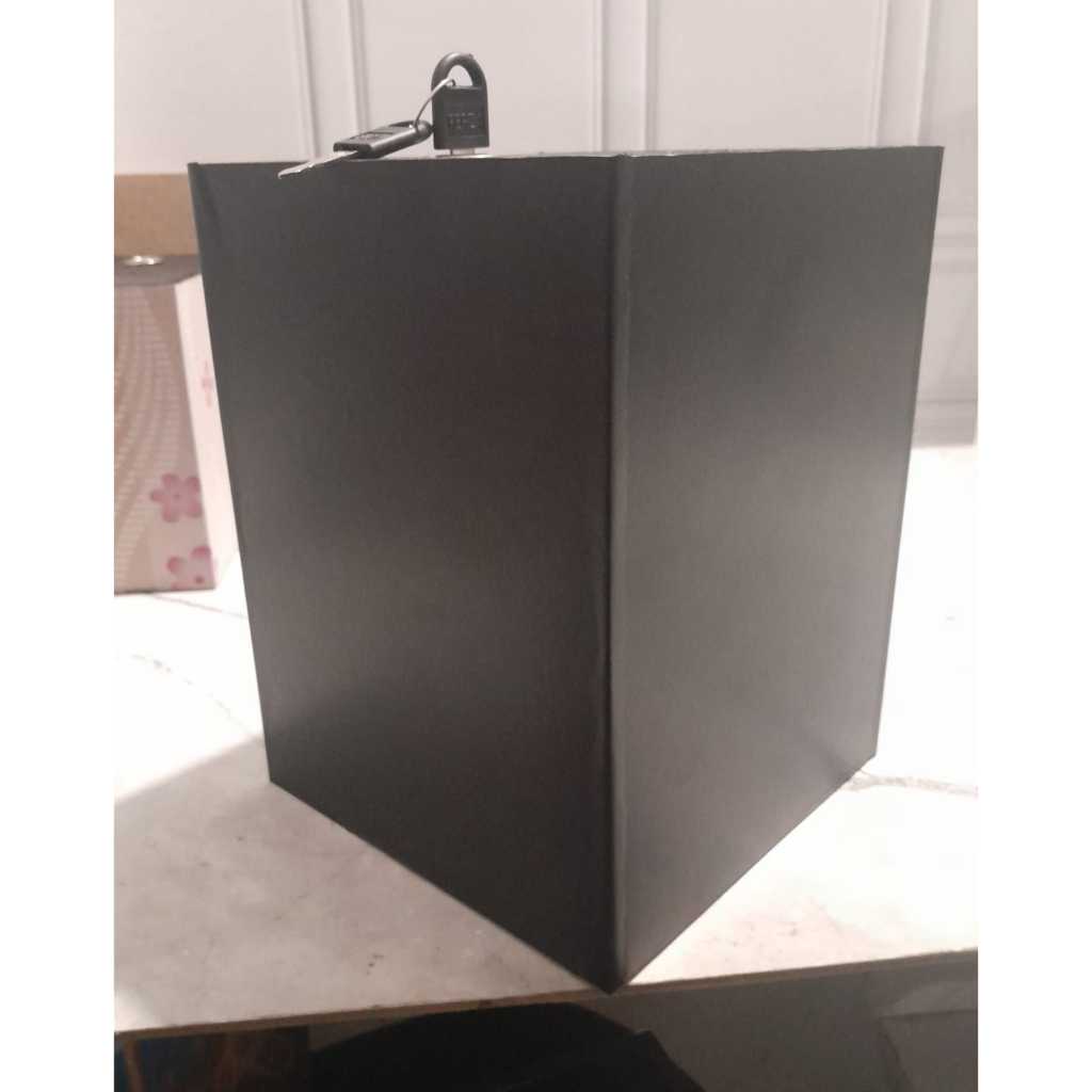 Tempat Nabung Uang Motif Polos Hitam Celengan Target Jumbo Besar Kunci Termurah Gembok Tabungan