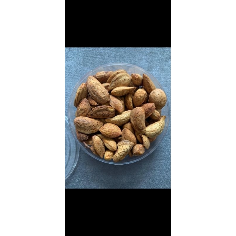 

kacang almond roasted kulit