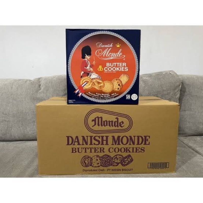 

Biskuit Kaleng Kue Lebaran Danish Monde Butter Cookies 454gram