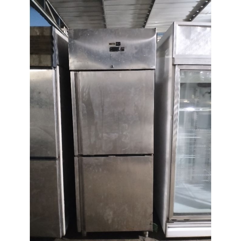 upright freezer 2 pintu bekas bergaransi