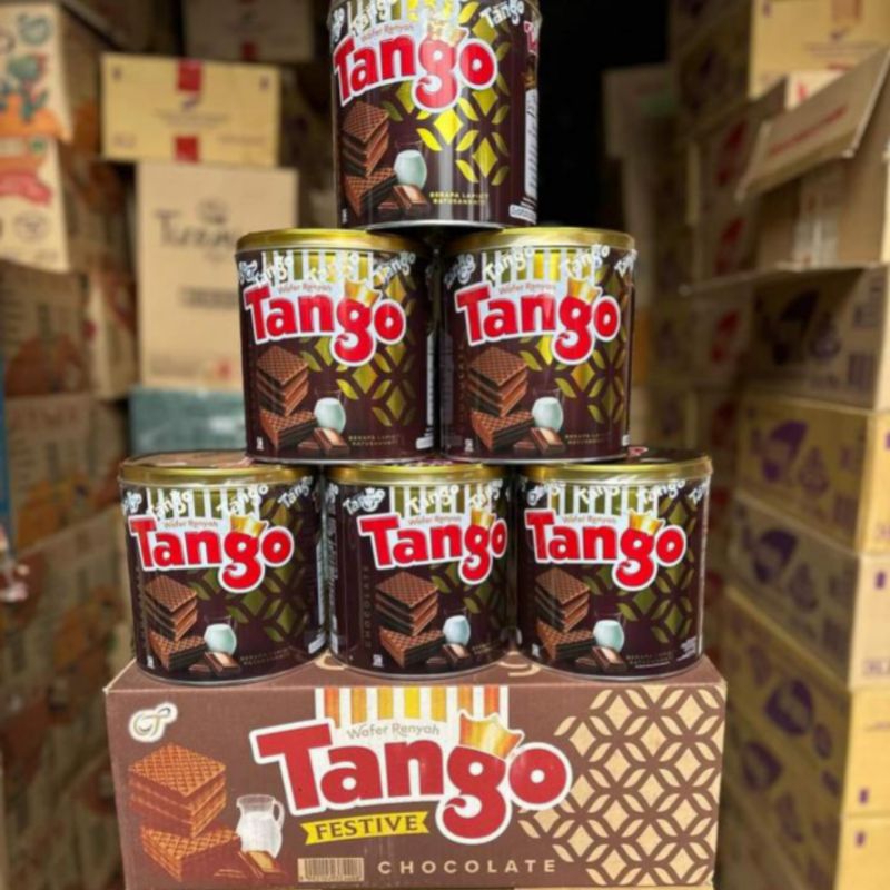 

Tango Biskuit wafer 270gr kaleng Rasa coklat & vanila