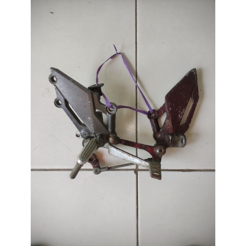 fostep postep depan ninja 250 FI ori copotan