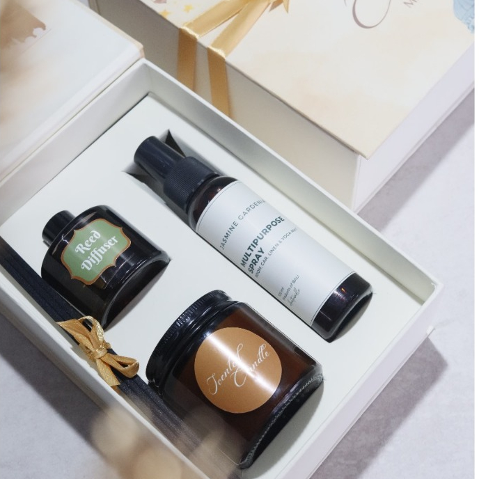 

aboutcandle EID HAMPERS - Complete Scent
