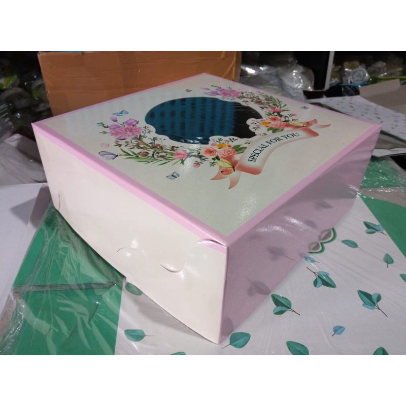 

cakebox 22*22*9cm @10pcs free card