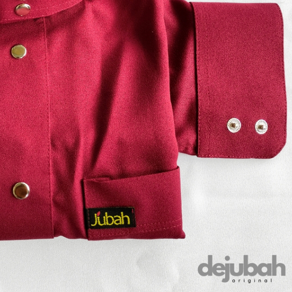 DeJubah - Jubah SUJA (Saudi & Kemeja) Jubah pria gamis dewasa berkerah kemeja dan lengan bermanset-MARUN