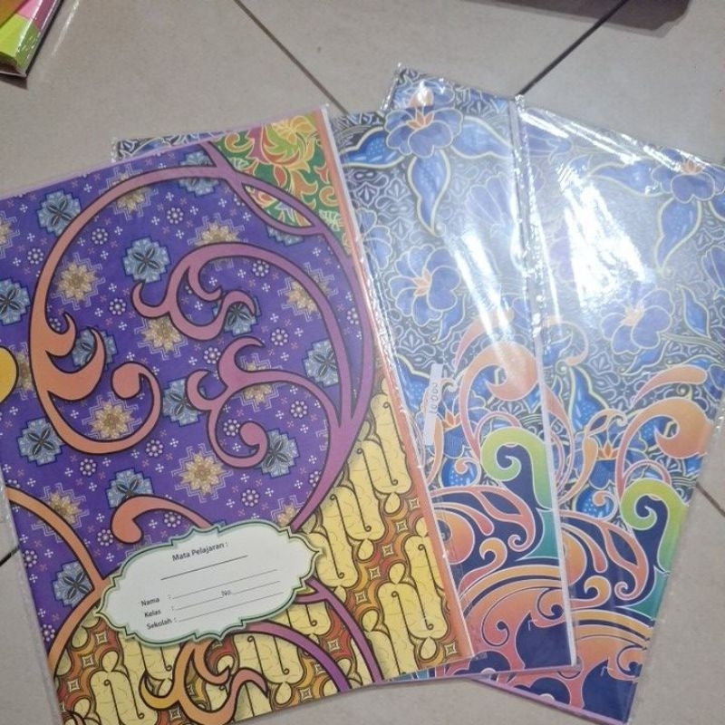 

sampul buku batik
