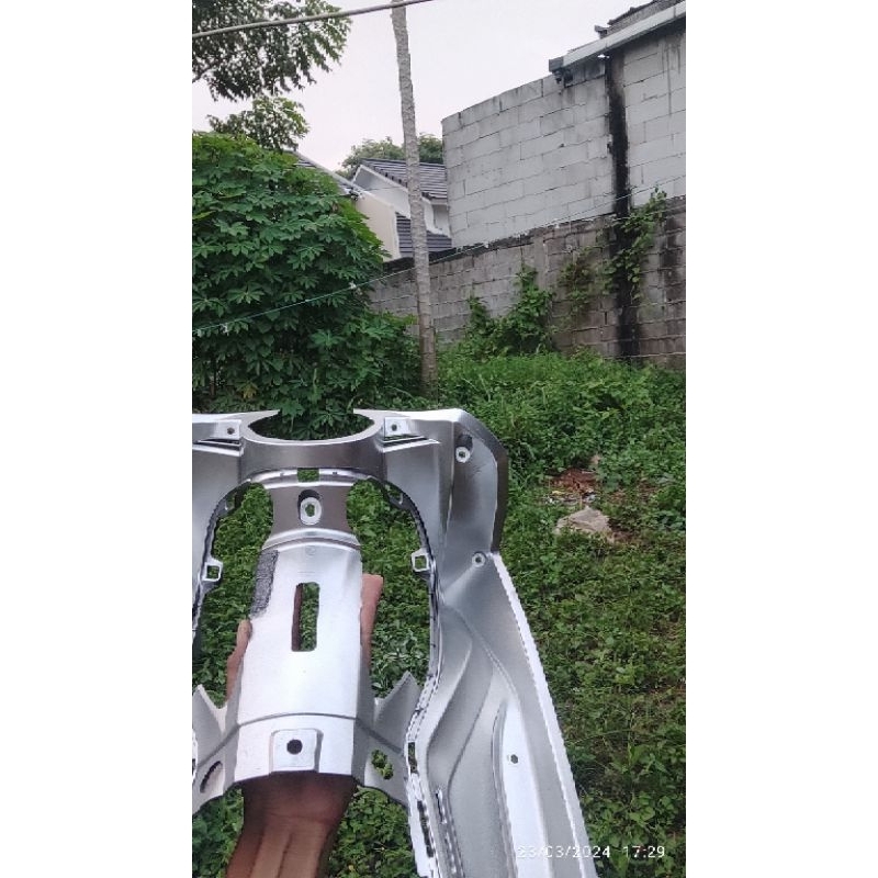 LEGSIL BODY DEPAN FOR JUPITER MX OLD 135 ASLI ORIGINAL