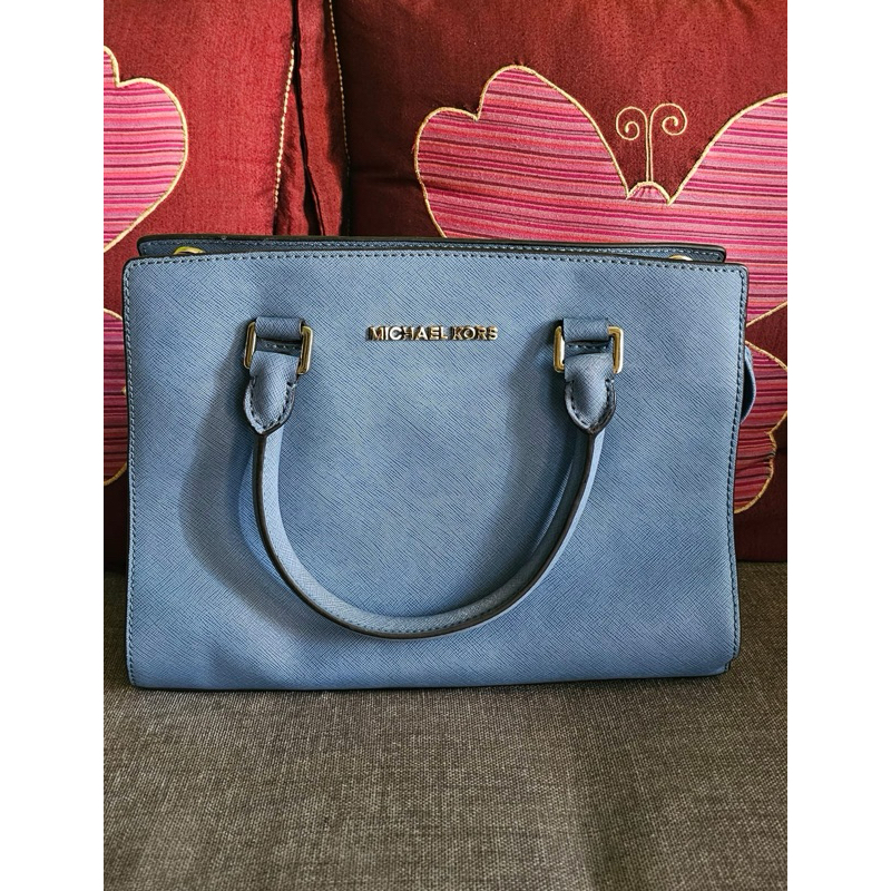 michael kors blue sling bag