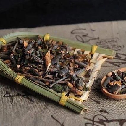

Sang Ji Sheng 桑寄生 Herba Taxillus Herba Taxilli Ramulus Taxilli 50 Gr