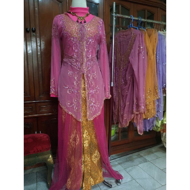 preloved set kebaya