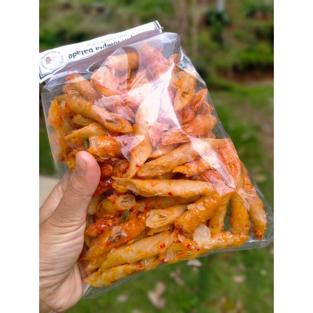 

Keripik Lumpia Balado pedas manis daun jeruk