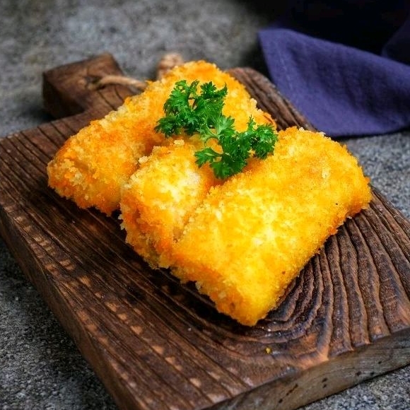 

[ZOLAS COFFEE] Risoles Beef Mayo Jagung Sosis Risoles Frozen (FROZEN FOOD) 5pcs
