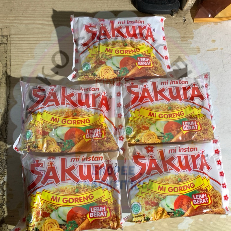 

MIE GORENG MIE SAKURA 5 PCS