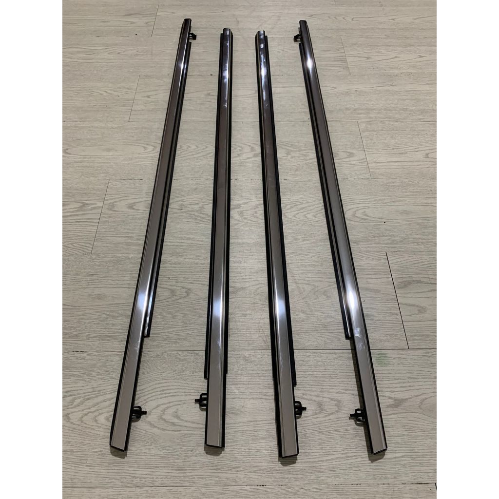 Pelipit kaca luar suzuki grand vitara