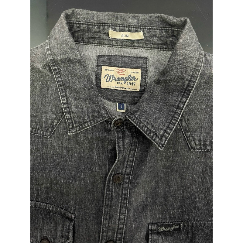 kemeja Wrangler 100% Original. Vintage, used or 2nd kemeja lengan panjang jeans mewah