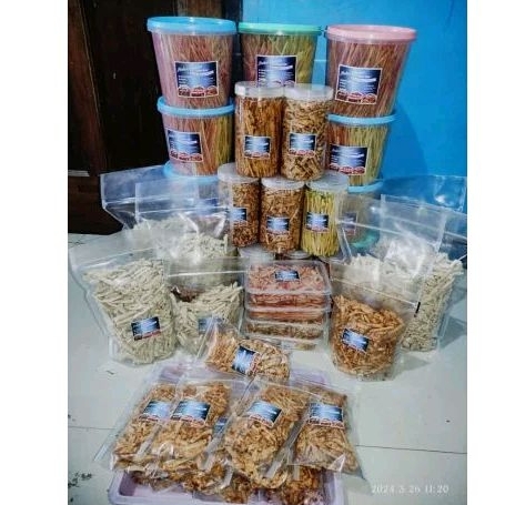 

CEMILAN ANAK MUDA berat 600gram,Basre!g, Mie Lidi, Krupuk Seblak, Makaroni Keong