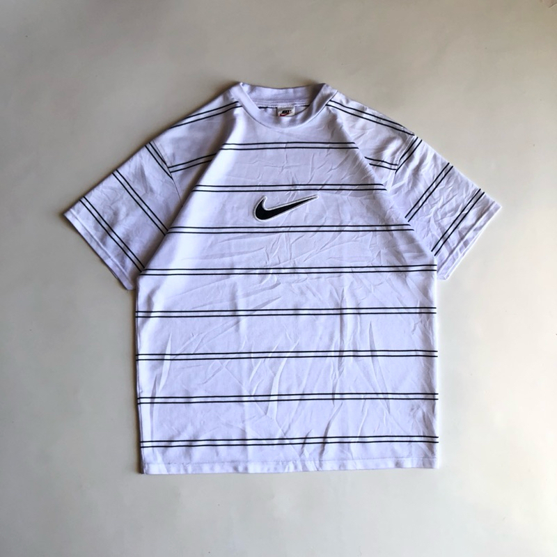 nike stripes center vintage 90s