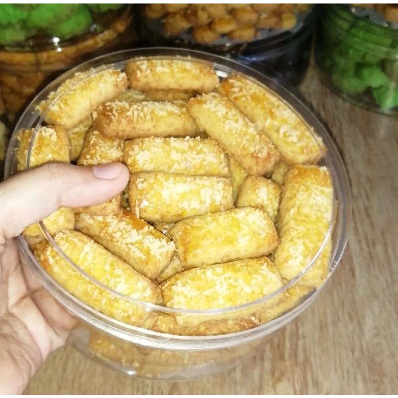 

KUE KERING KASTENGEL KEJU EDAM / KUE KERING KASTENGEL 450 GRAM / KUE KASTENG KEJU PREMIUM / KUE KERING LEBARAN KUE KESTANGEL / KUE KASTENGEL BATAM