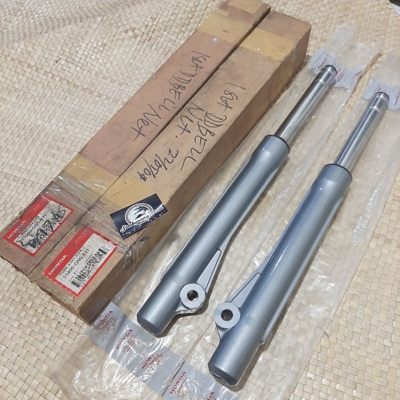 BOTTOM SKOK SHOCK DEPAN ASSY HONDA ASTREA GRAND PRIMA ABU ABU ORI ORIGINAL AHM