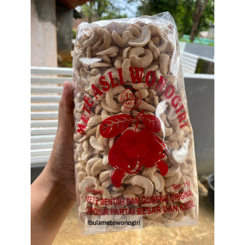 

KACANG METE MENTAH BELAH 2 (KERING)