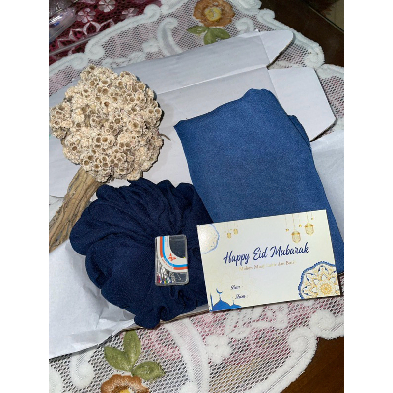 

HAMPERS JILBAB LEBARAN