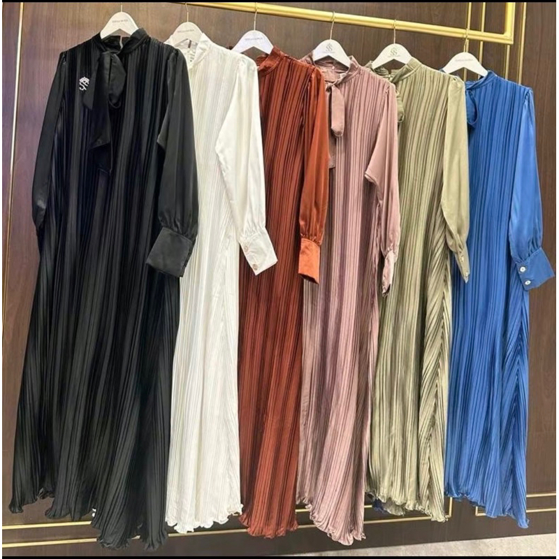 Shella Saukia New Ready dress plisket silk ori shella saukia