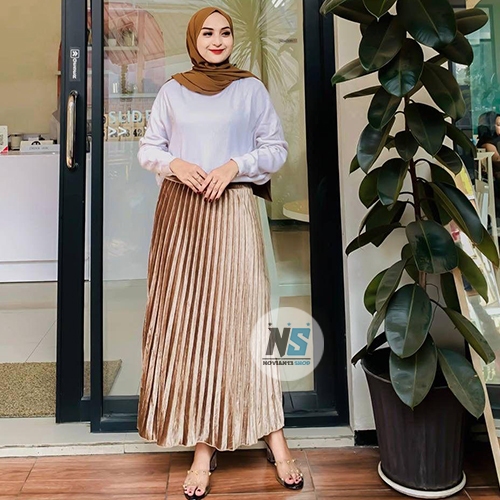 Rok Plisket Bludru Panjang Coklat Susu Korean Style // Rok Plisket Bludru Velvet Coklat Susu Bahan A