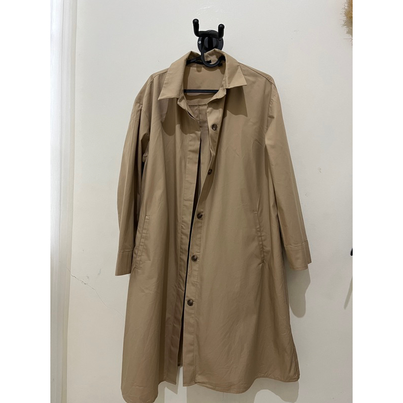 Uniqlo Coat Preloved