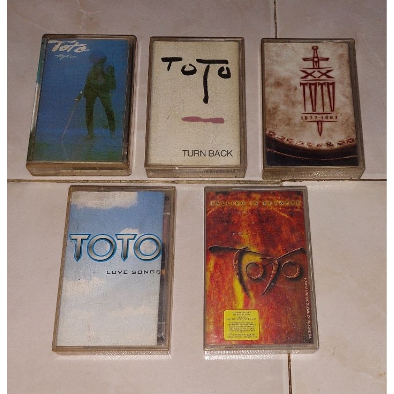 kaset TOTO-Hydra / Turn Back / XX / Love Songs / Falling In Between