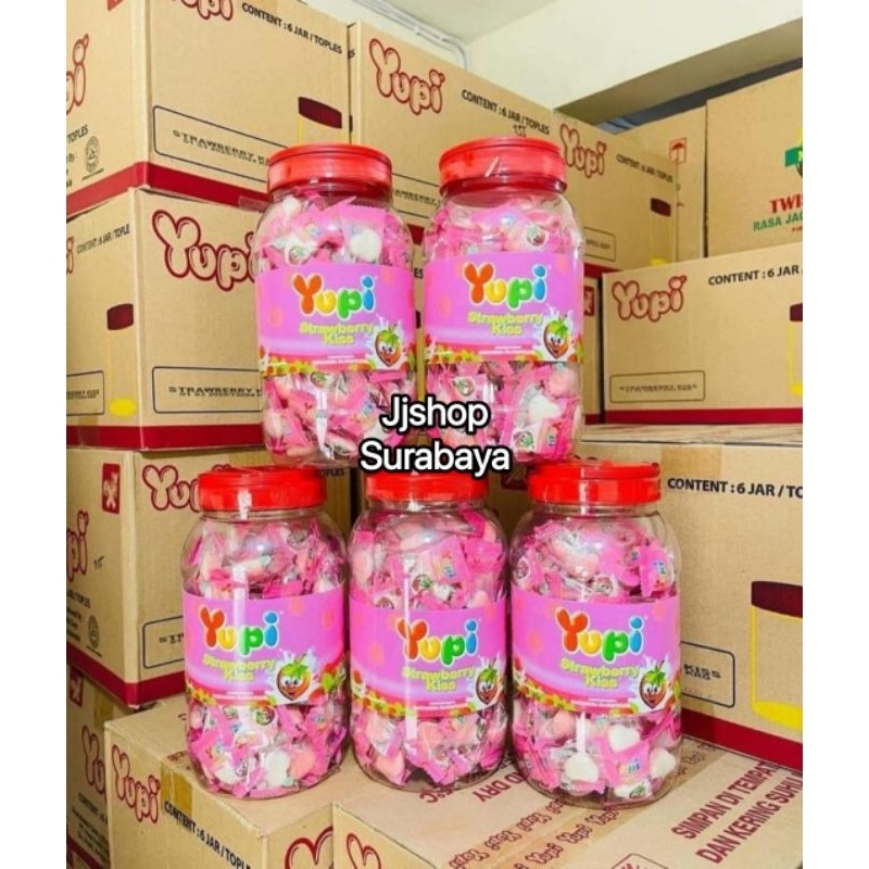 

Yupi Strawberry Kiss toples