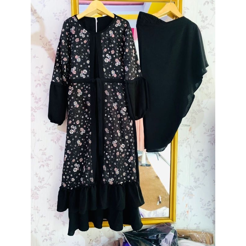 gamis anak khsus warna hitam motif bunga