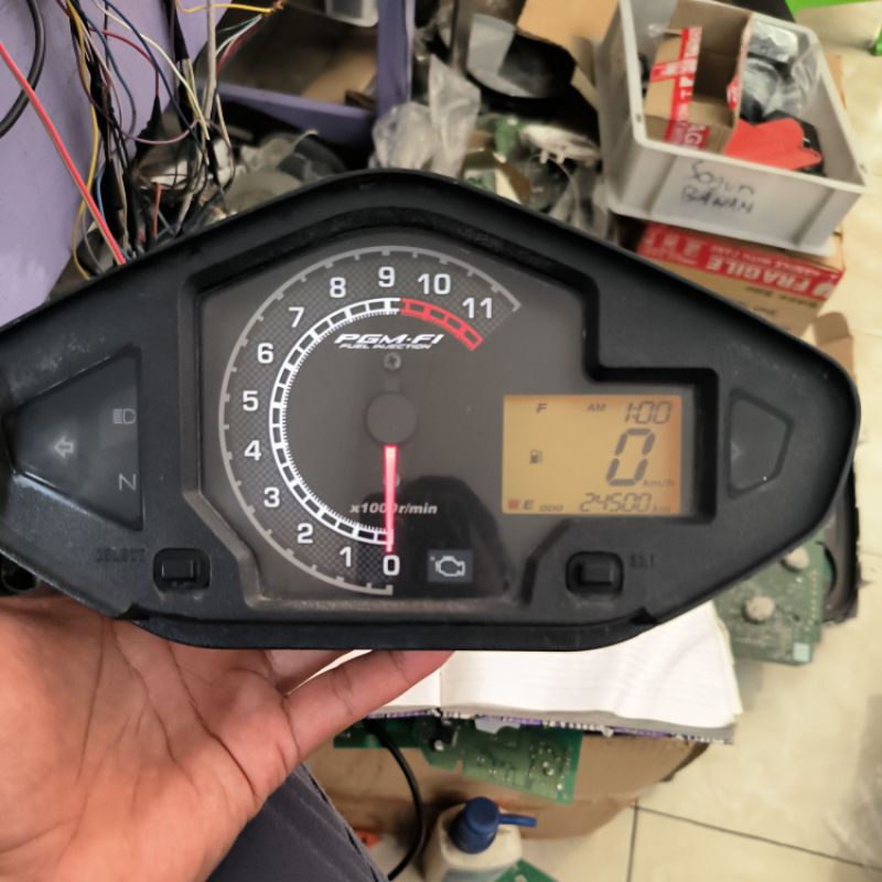 speedometer Megapro mono Fi