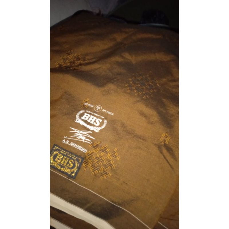 sarung bhs full sutra logo gold second seken