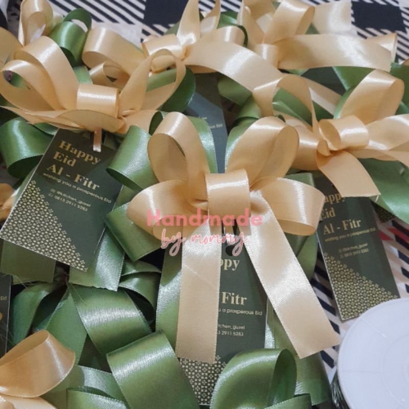 

Pita hampers / pita kado / pita parcel / pita satin