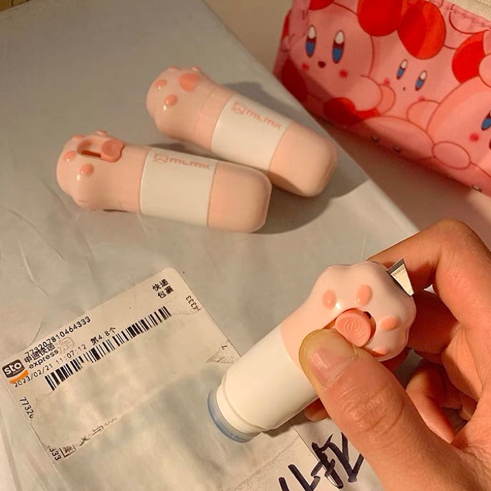 

D2289 99KHOME Box Opener Roller Stamp Cutter Pembuka dan Penghapus Resi Paket penghapus lucu H348