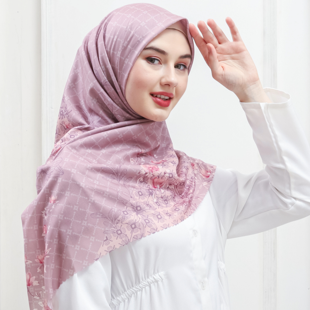 Hijab Segi Empat Blossom Crystal Kerudung Motif Jilbab Scarf Scarves Voal Crystal Premium Printing  Lasercut Warna Ungu