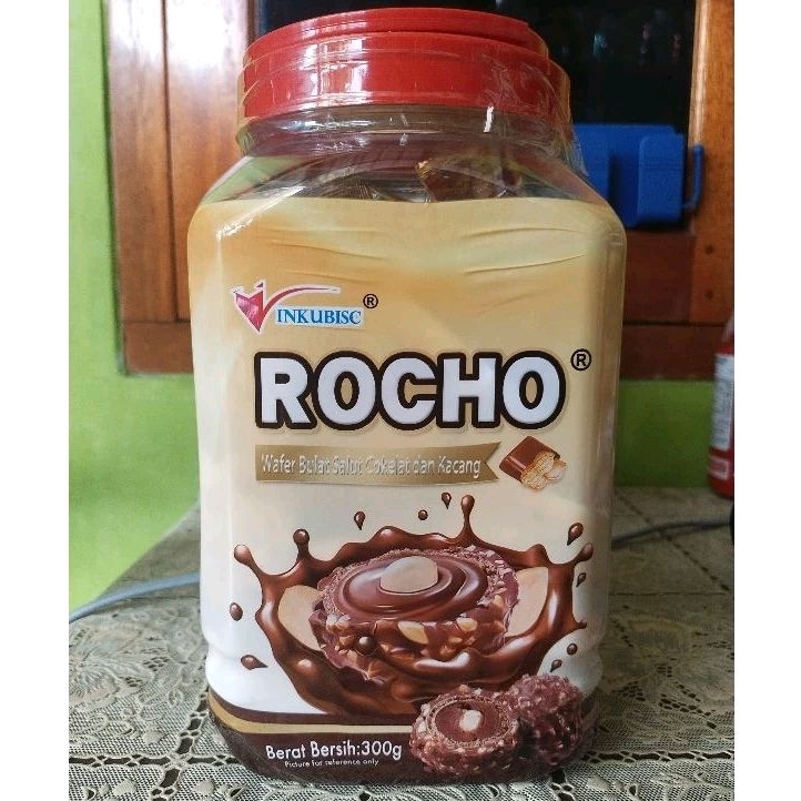 

Rocho wafer bulat salut coklat dan kacang 300g