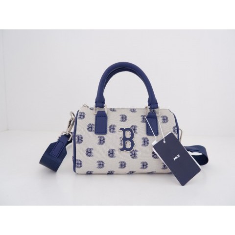 TAS WANITA HANDBAG MLB BOSTON REDSOX CLASSIC MONOGRAM JACQUARD