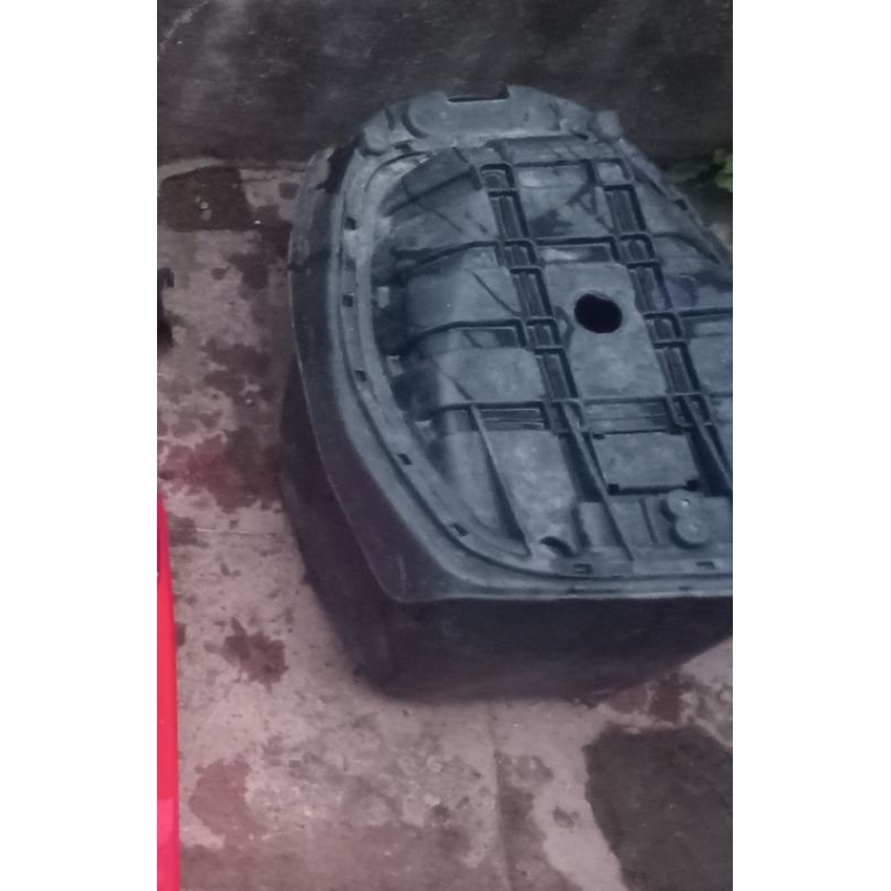 tatakan jok Kymco free ex