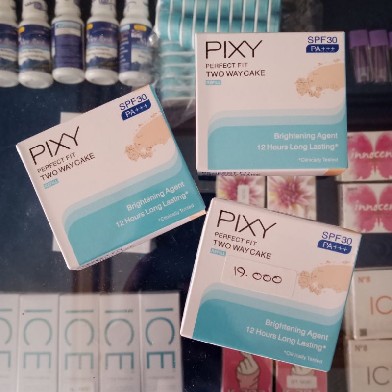 Pixy two way cake/Bedak Pixy/Bedak Padat