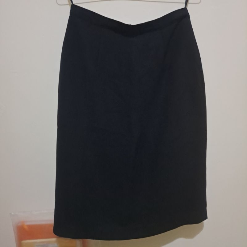 PRELOVED ROK SPAN HITAM FORMAL