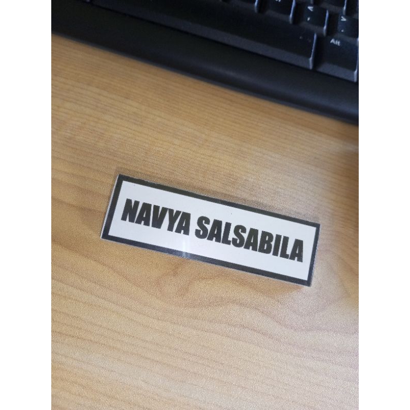 

NameTag Nama Dada akrilik peniti