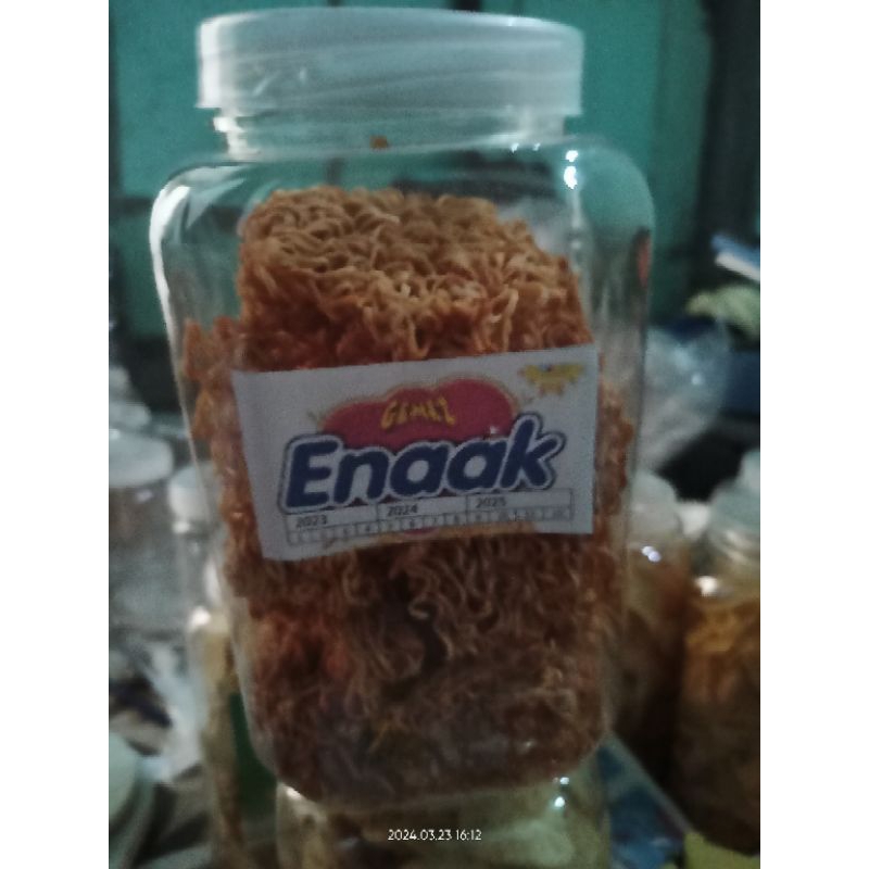 

mie enak toples