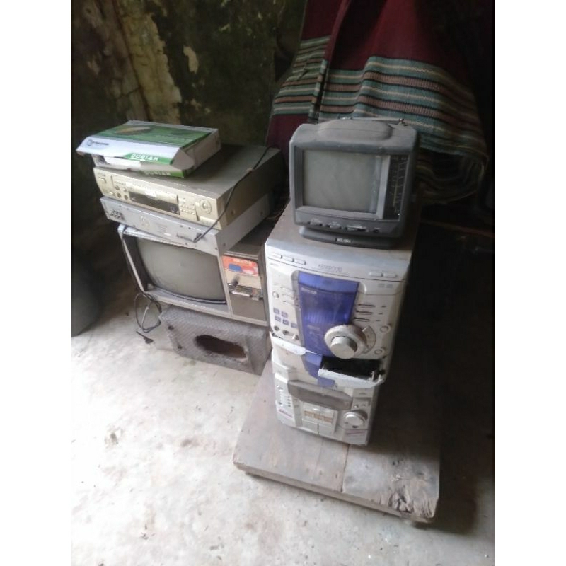 tv jadul vintage anggap mati