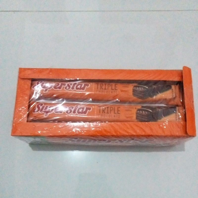 

superstar triple coklat wafer 12 pcs