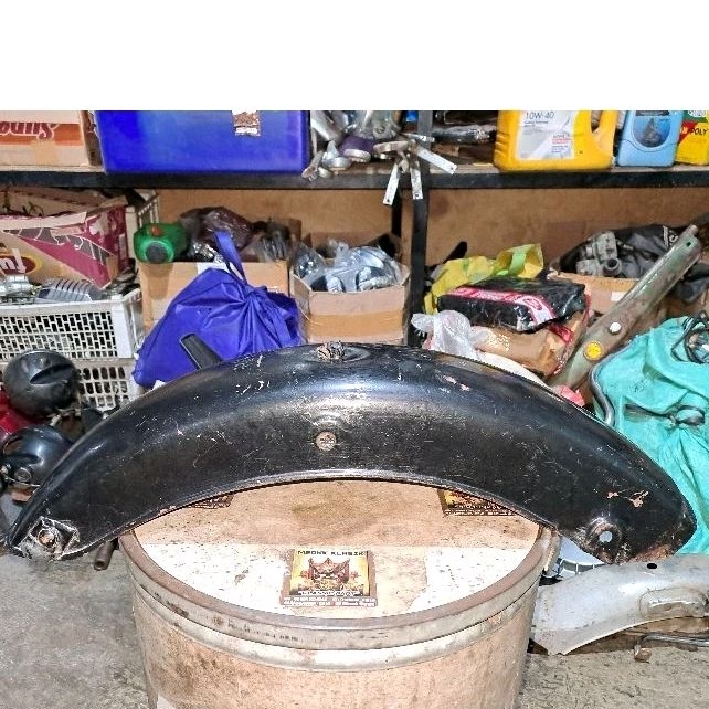 spakbor belakang suzuki gp100 gp125 trs ORIGINAL spakbor belakang gp100 gp125 trs spakbor belakang s